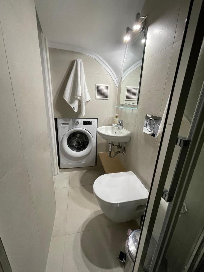 Kalimera Alimos Apartment เอเธนส์ ภายนอก รูปภาพ