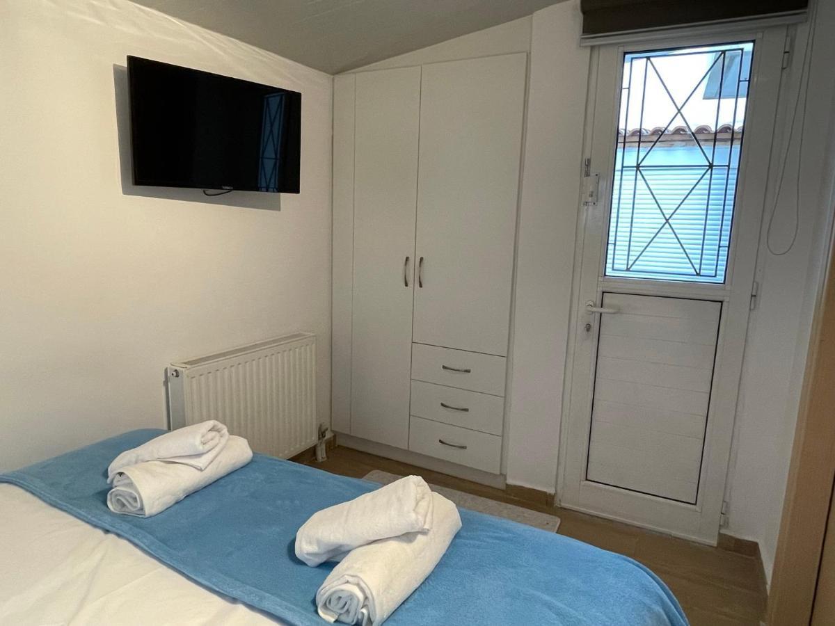 Kalimera Alimos Apartment เอเธนส์ ภายนอก รูปภาพ