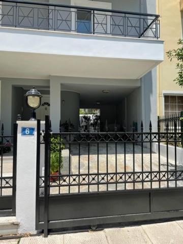 Kalimera Alimos Apartment เอเธนส์ ภายนอก รูปภาพ