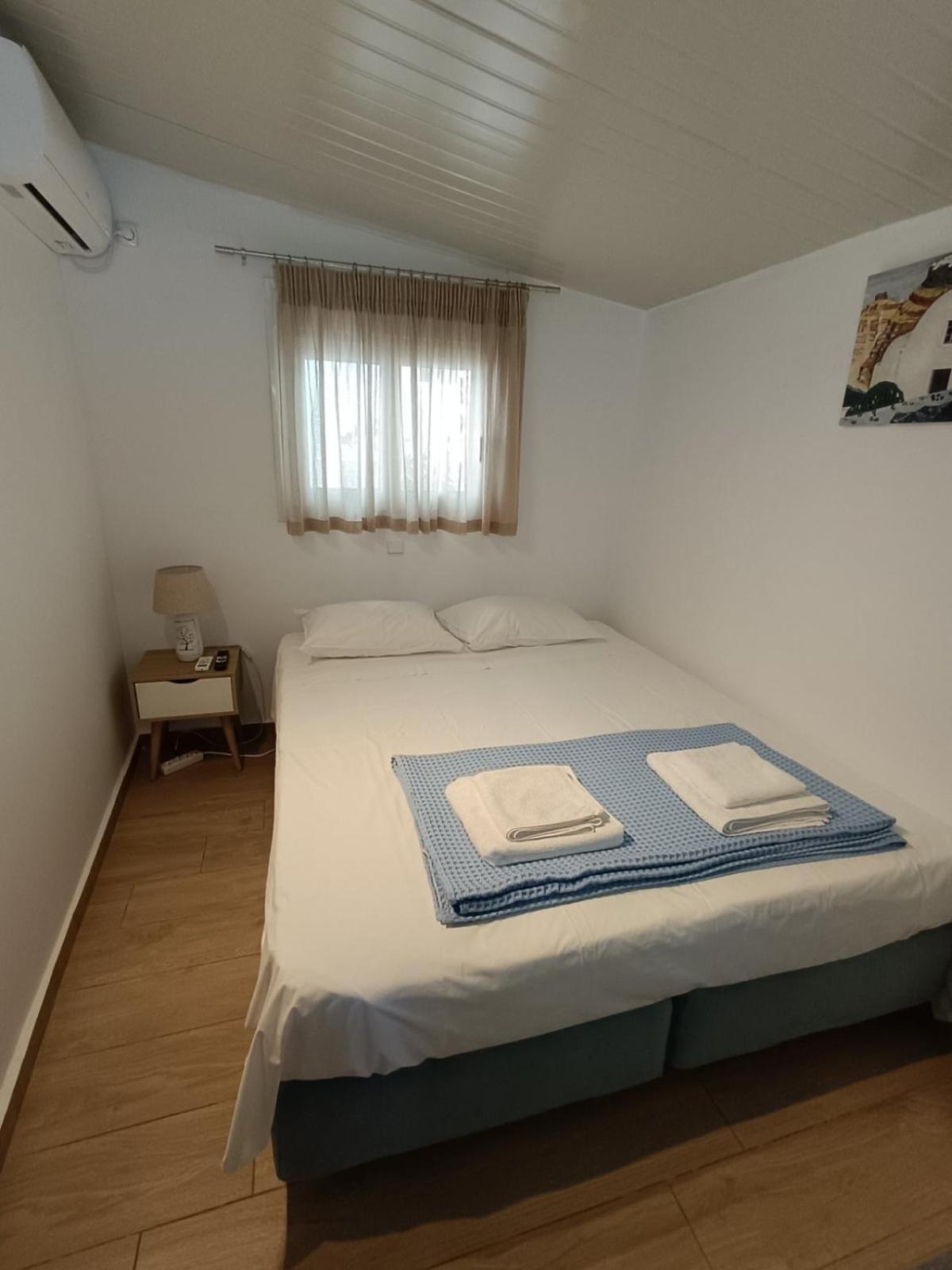Kalimera Alimos Apartment เอเธนส์ ภายนอก รูปภาพ